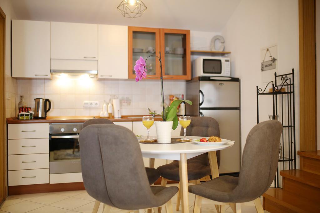 Stomorica Apartments ซาดาร์ ภายนอก รูปภาพ